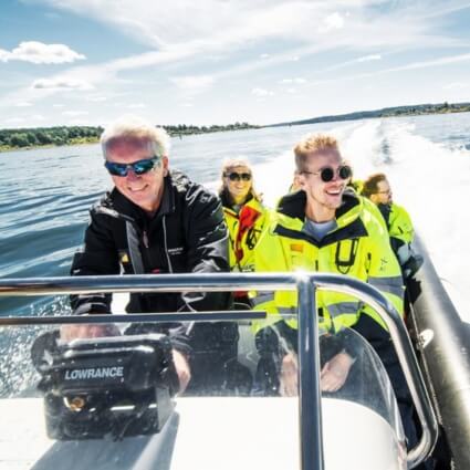 Full fart på RIB safari